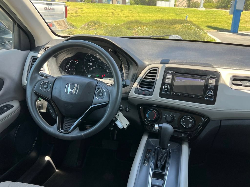 Used 2017 Honda HR-V LX image 21