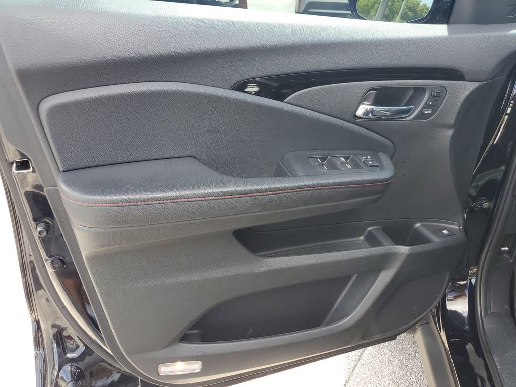 Used 2023 Honda Ridgeline Black Edition image 22