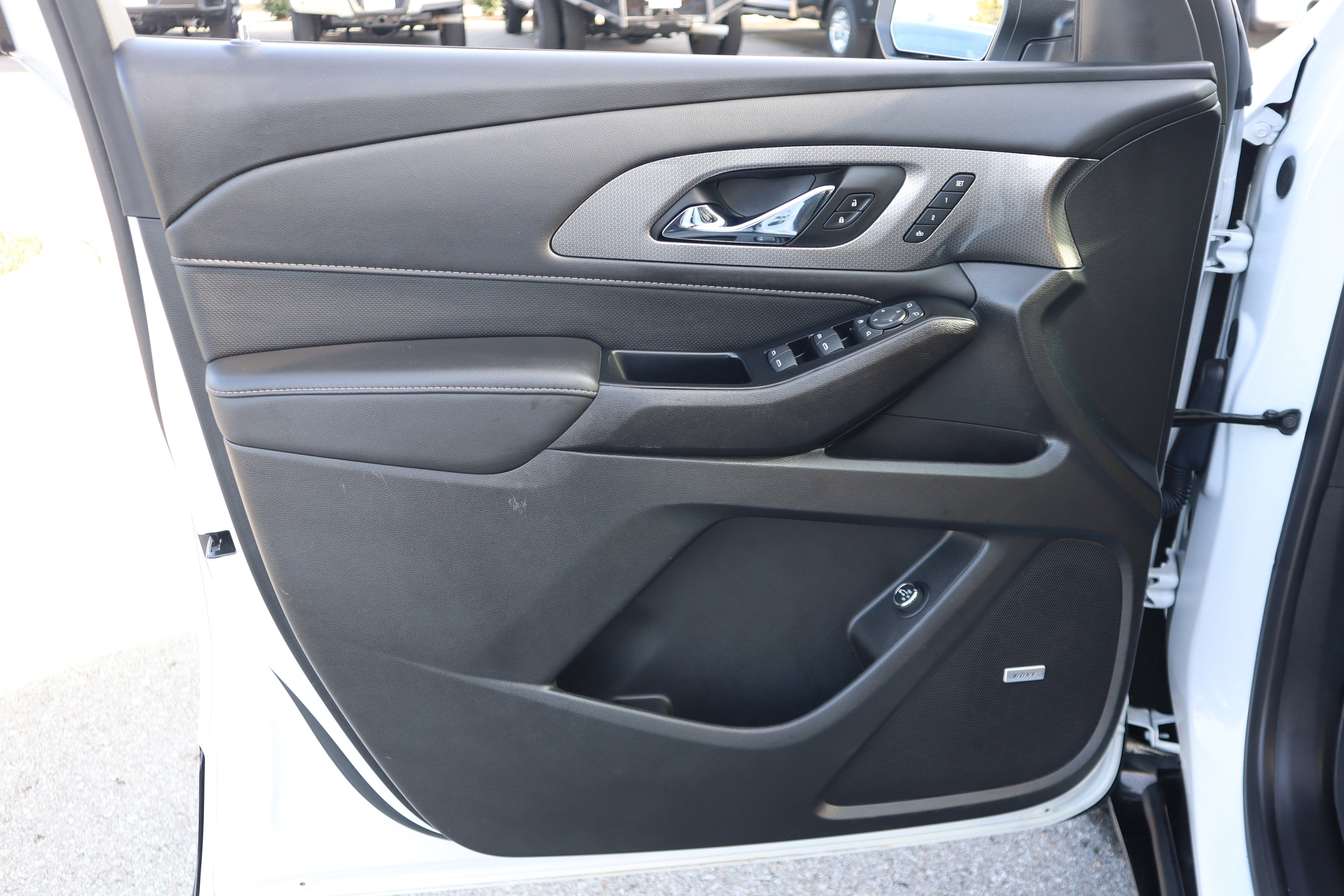 Used 2024 Chevrolet Traverse Premier w/ Redline Edition image 30