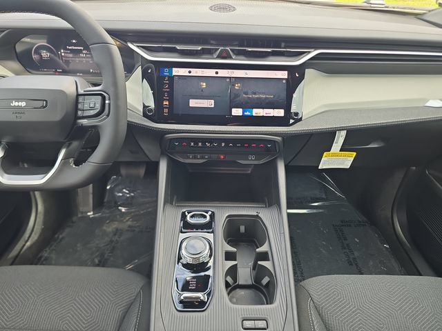 New 2026 Jeep Cherokee Laredo AWD/4WD image 11