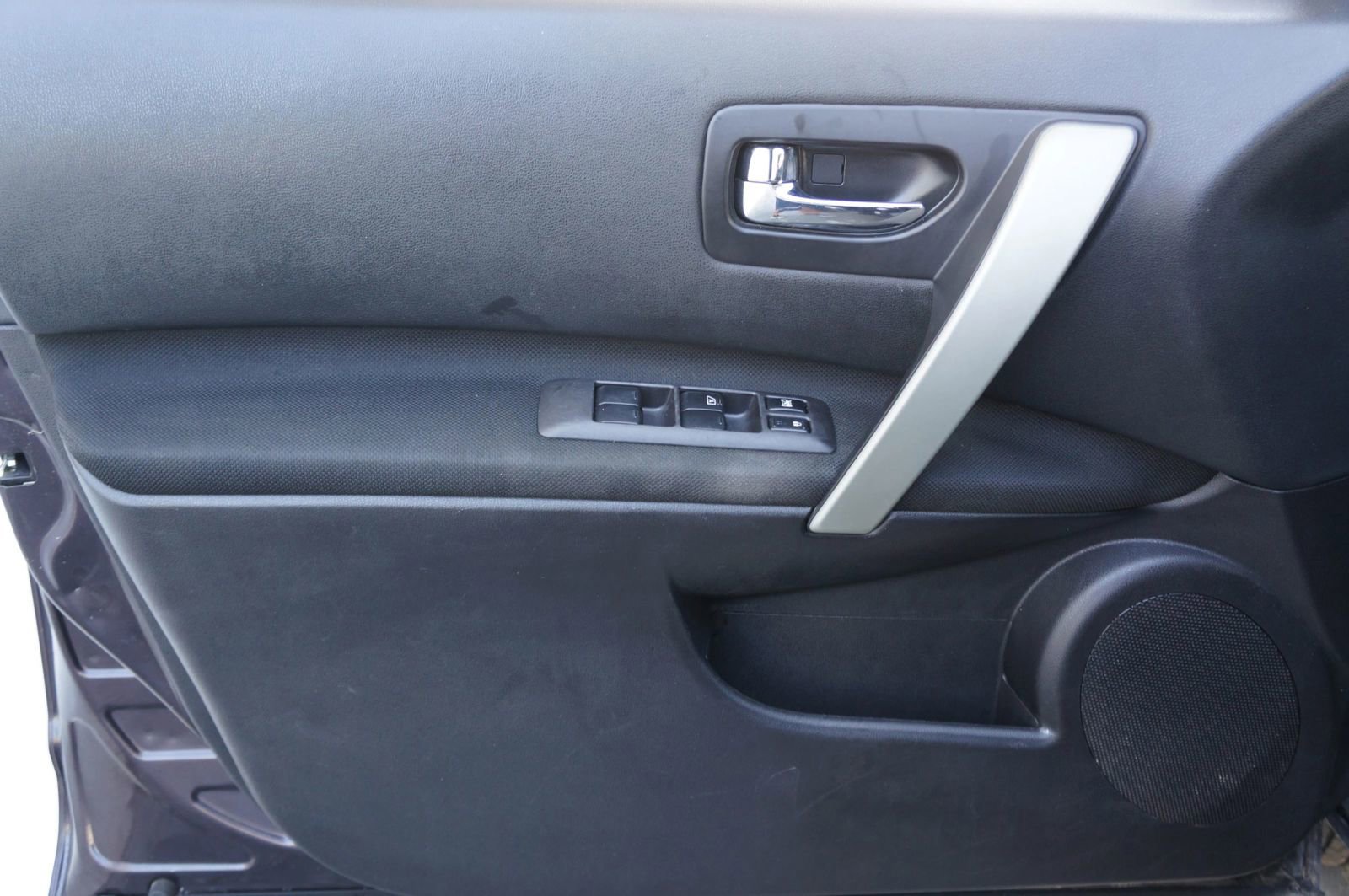 Used 2013 Nissan Rogue S FWD image 15