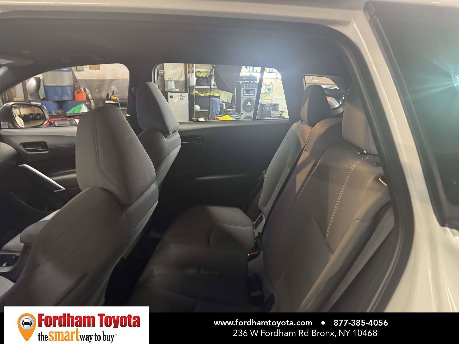 Used 2024 Toyota Corolla Cross AWD Hybrid image 12