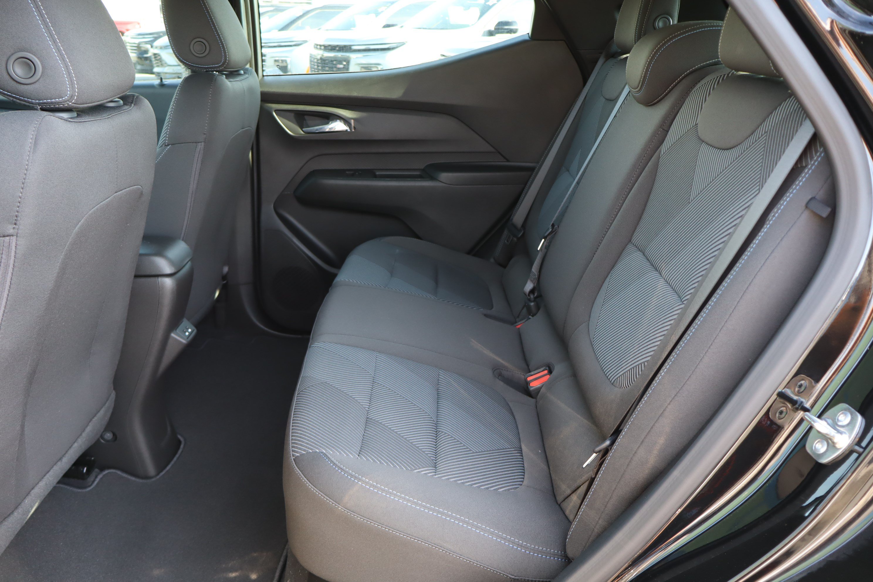 New 2027 Chevrolet Bolt LT w/ Comfort Package FWD image 19