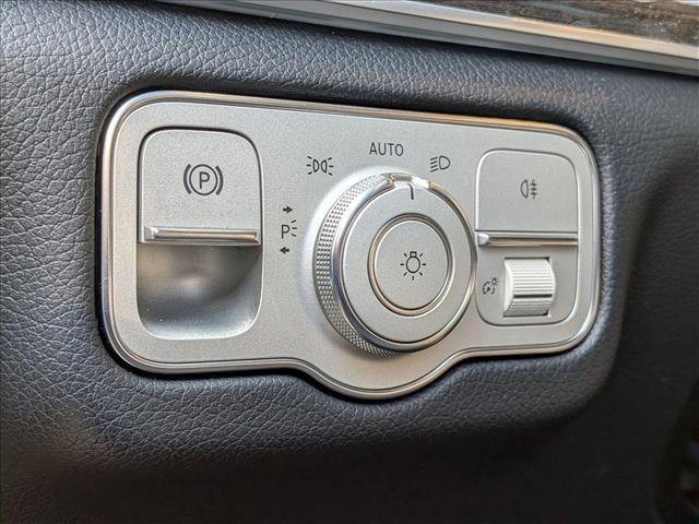 Used 2021 Mercedes-Benz GLE 450 4MATIC image 11