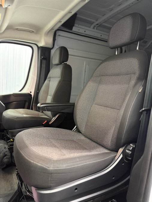 Used 2025 RAM ProMaster 2500 w/ Convenience Group FWD image 13