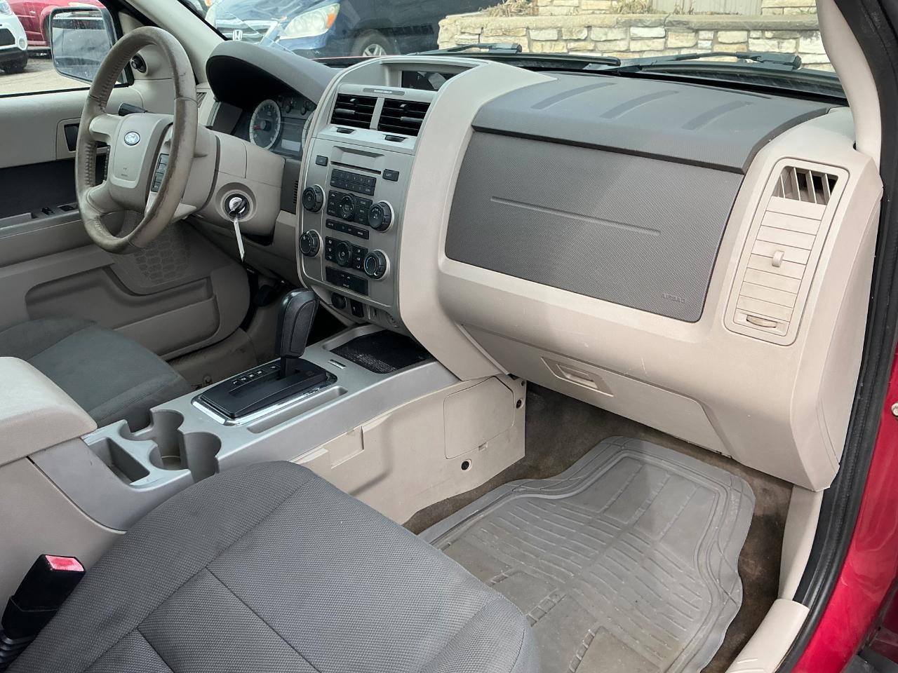 Used 2009 Ford Escape XLT FWD image 8