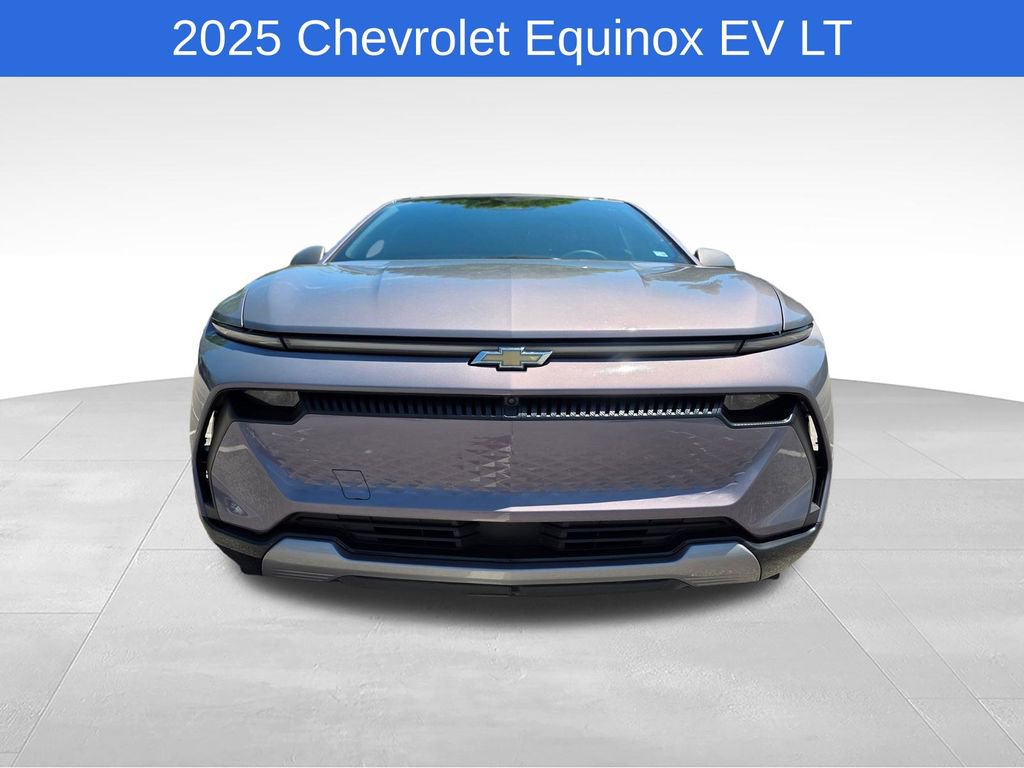 Used 2025 Chevrolet Equinox EV LT w/ Convenience Package FWD image 9