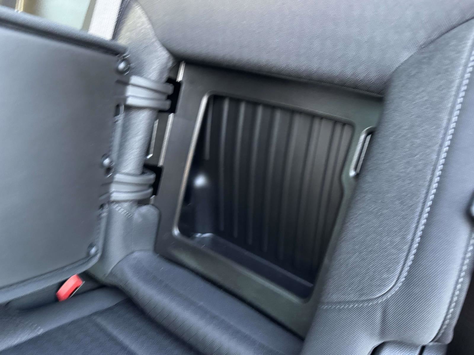 Used 2023 GMC Sierra 1500 Elevation image 23