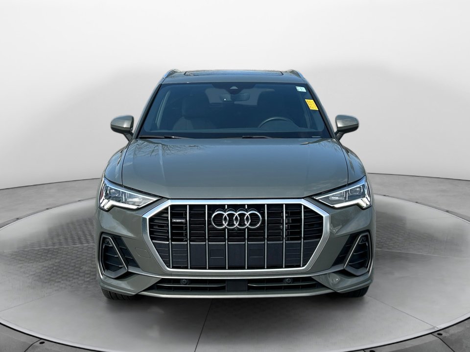 Certified 2024 Audi Q3 2.0T Premium Plus image 2