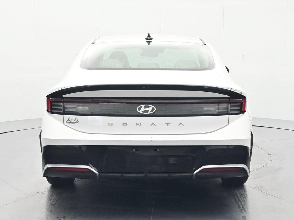 Used 2025 Hyundai Sonata SEL FWD image 6