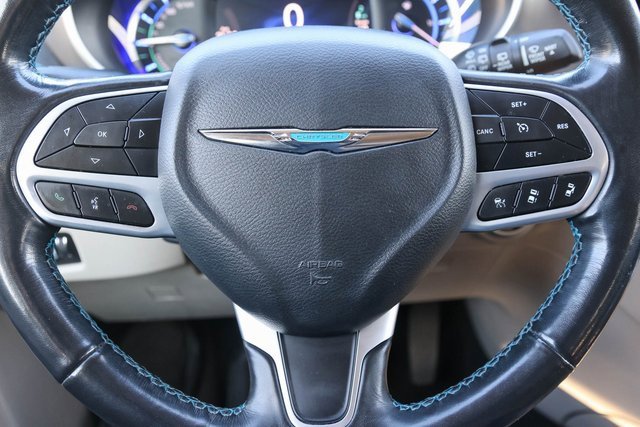 Used 2021 Chrysler Pacifica Touring-L image 27