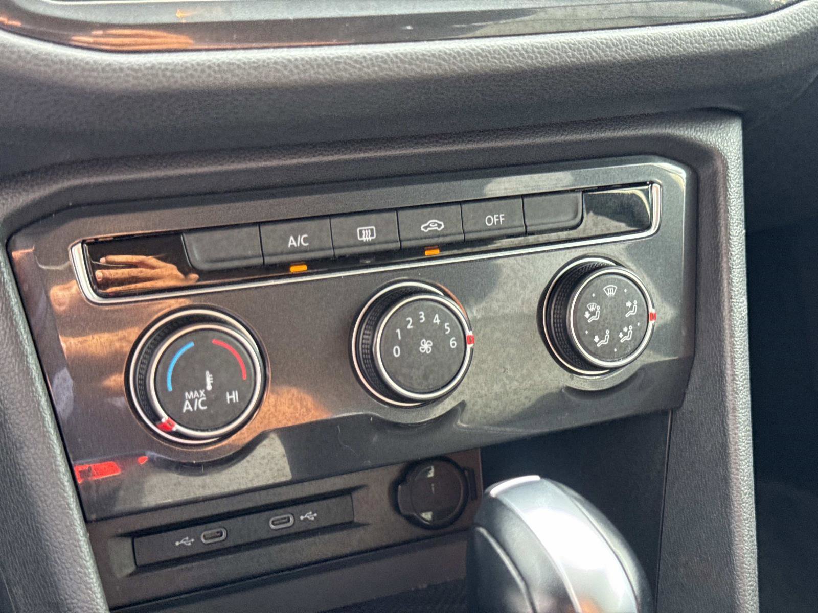 Used 2021 Volkswagen Tiguan S image 23