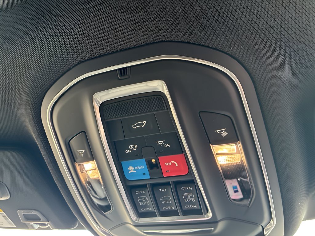 New 2027 Jeep Grand Cherokee Limited AWD/4WD image 17