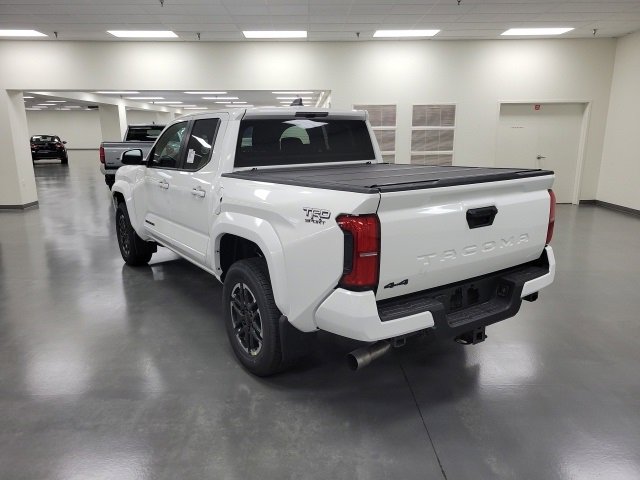 New 2025 Toyota Tacoma TRD Sport image 4