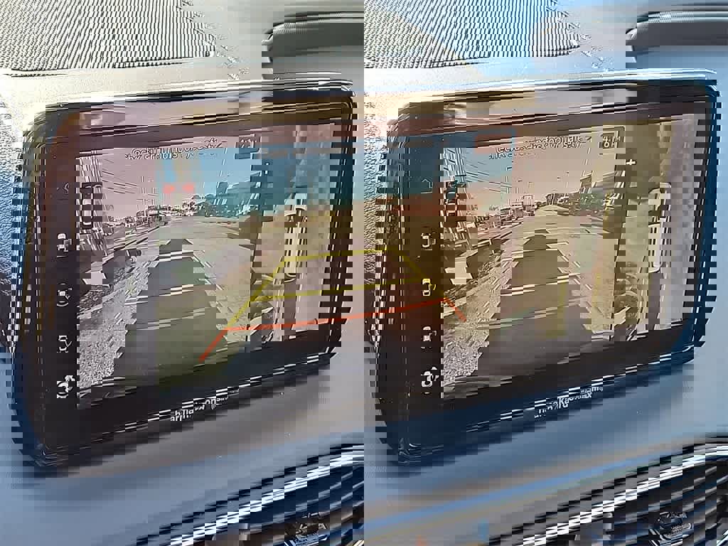 Used 2023 Hyundai Santa Fe Limited image 17