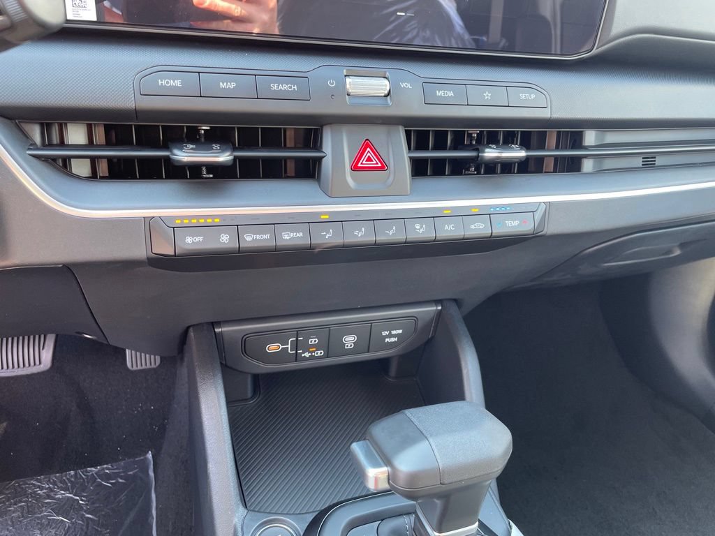 New 2026 Kia K4 FWD image 11
