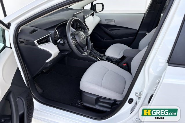Used 2022 Toyota Corolla LE FWD image 12