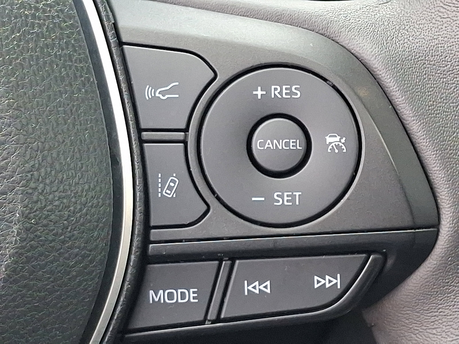 Certified 2023 Toyota RAV4 XLE w/ Convenience Package image 24