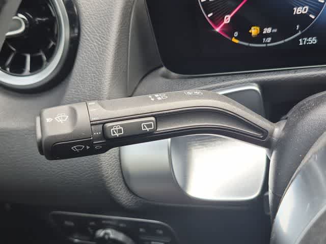 New 2026 Mercedes-Benz GLB 250 4MATIC image 26