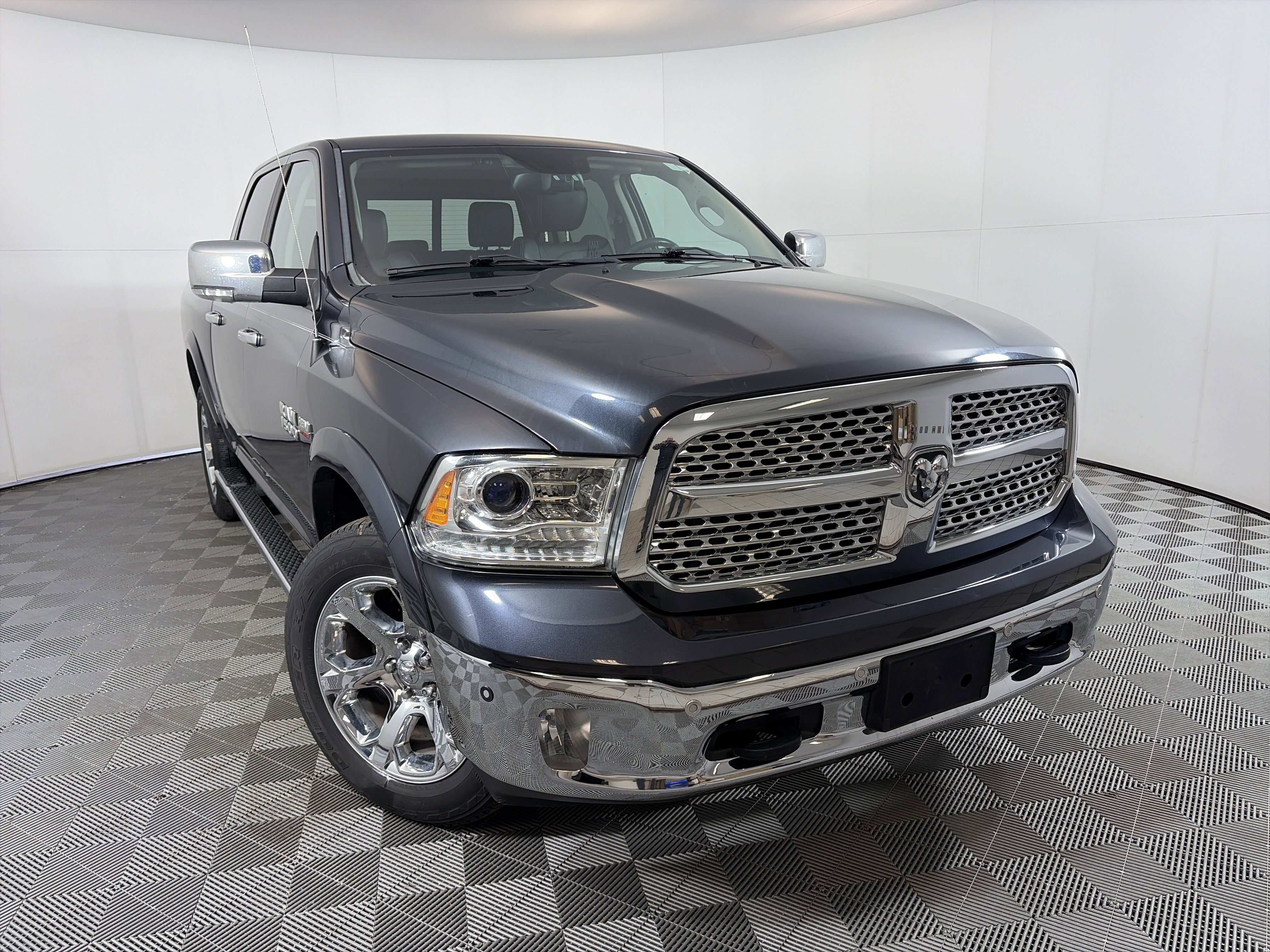 Used 2016 RAM 1500 Laramie w/ Convenience Group image 1