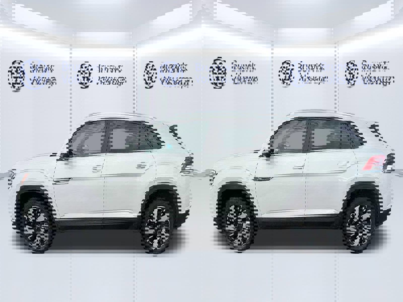 New 2026 Volkswagen Atlas Cross Sport SE AWD/4WD image 3