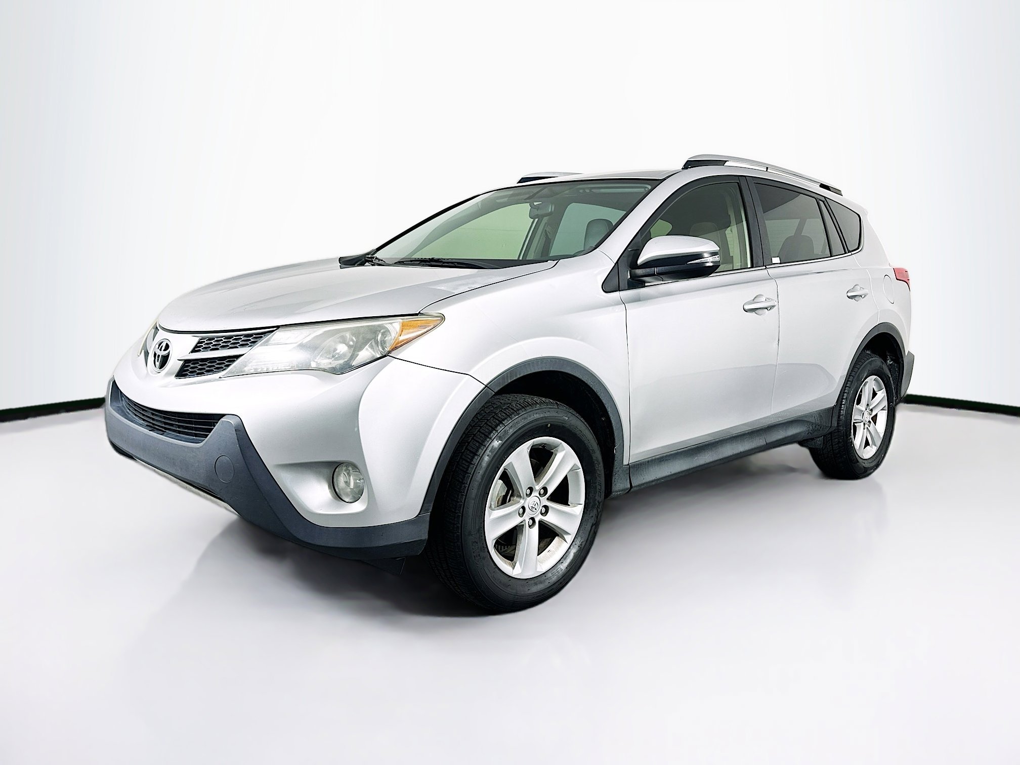 Used 2014 Toyota RAV4 XLE image 3