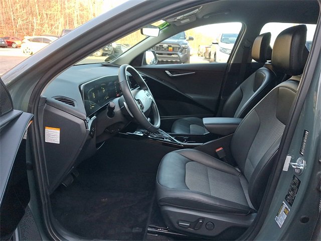 Certified 2023 Kia Niro EX image 13