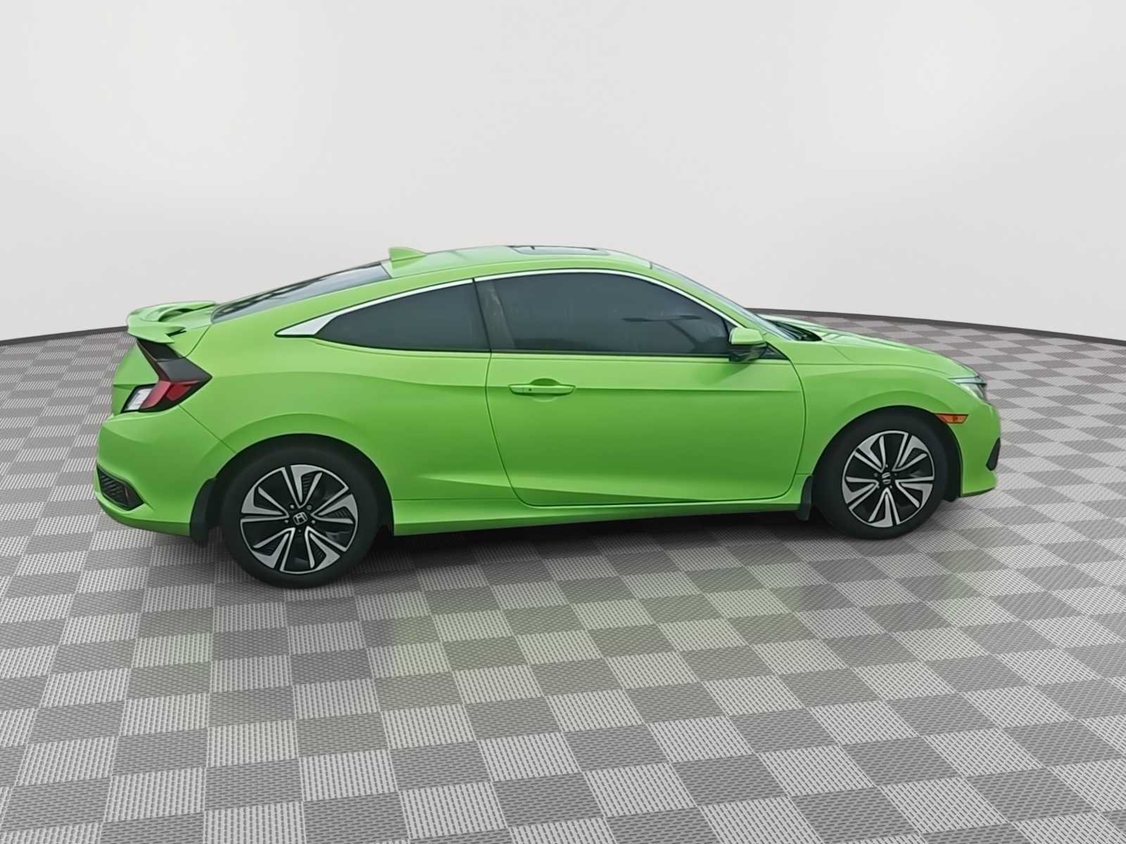 Used 2017 Honda Civic EX-T image 9