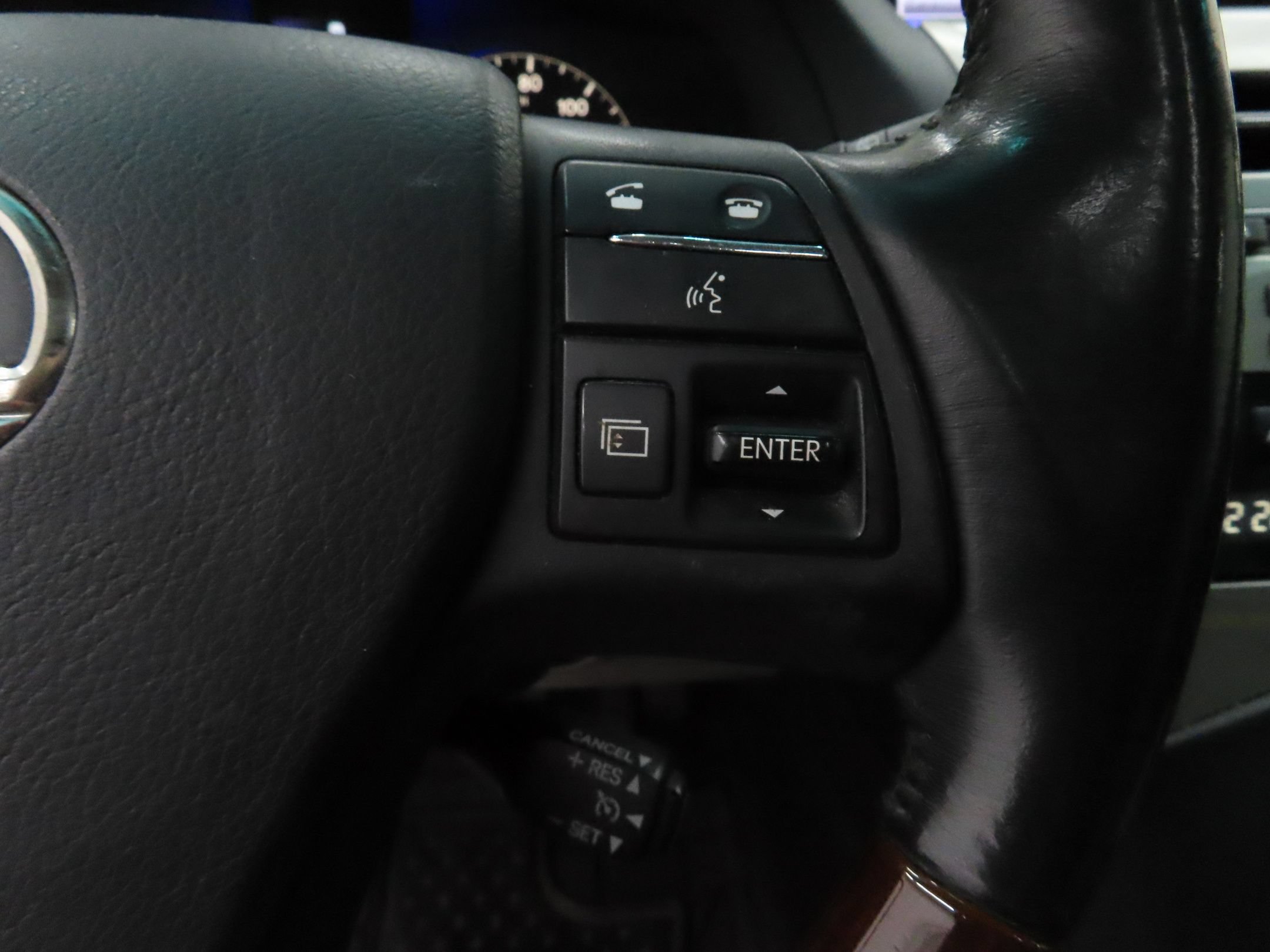 Used 2012 Lexus RX 450h FWD w/ Premium Pkg image 14