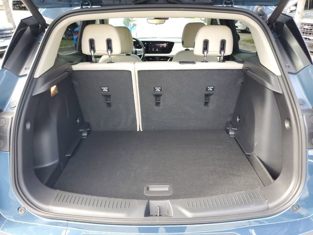 Certified 2024 Buick Encore GX Avenir w/ Avenir Technology Package FWD image 9