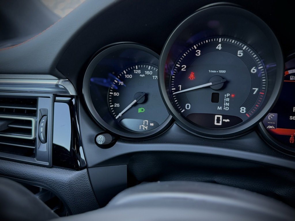 New 2025 Porsche Macan image 25