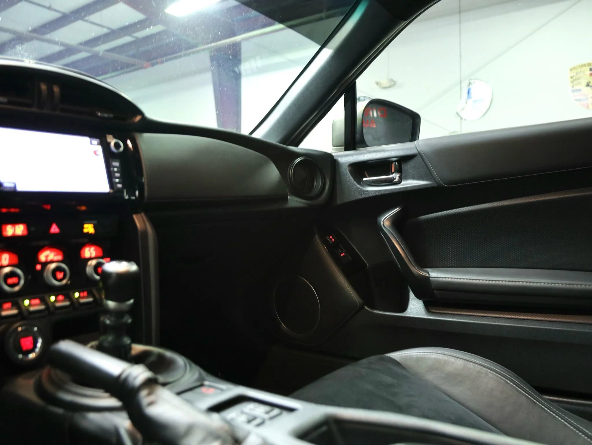 Used 2018 Subaru BRZ Limited w/ 50th Anniversary Edition image 27