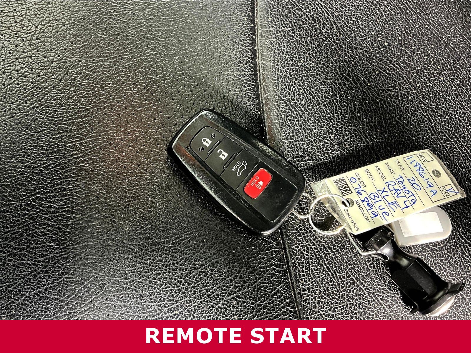 Used 2020 Toyota RAV4 XLE w/ Convenience Package FWD image 29