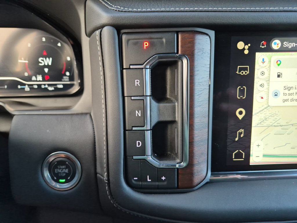 Used 2024 GMC Yukon XL Denali Ultimate AWD/4WD image 24