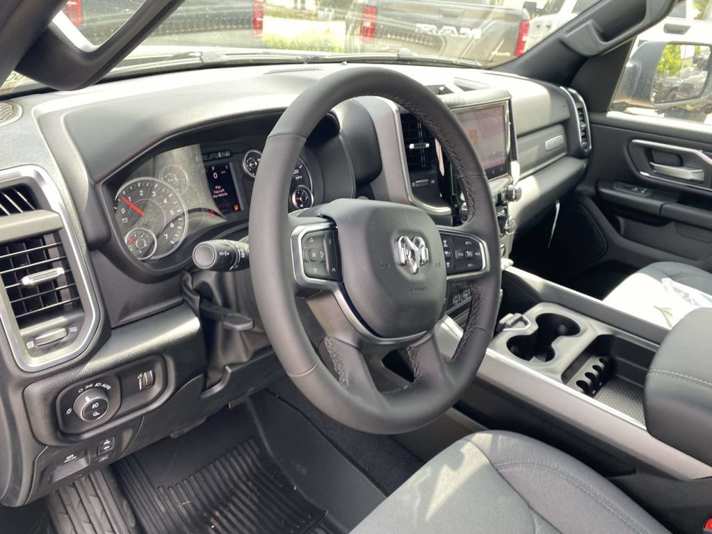 New 2026 RAM 1500 Big Horn AWD/4WD image 18