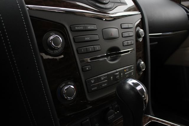 Used 2018 Nissan Armada Platinum w/ Interior Lighting Package image 17