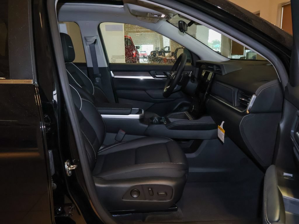 New 2027 GMC Terrain Denali w/ LPO, Floor Liner Package AWD/4WD image 33