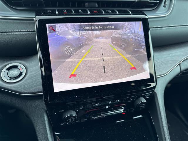 Certified 2025 Jeep Grand Cherokee Overland w/ Luxury Tech Group IV image 19