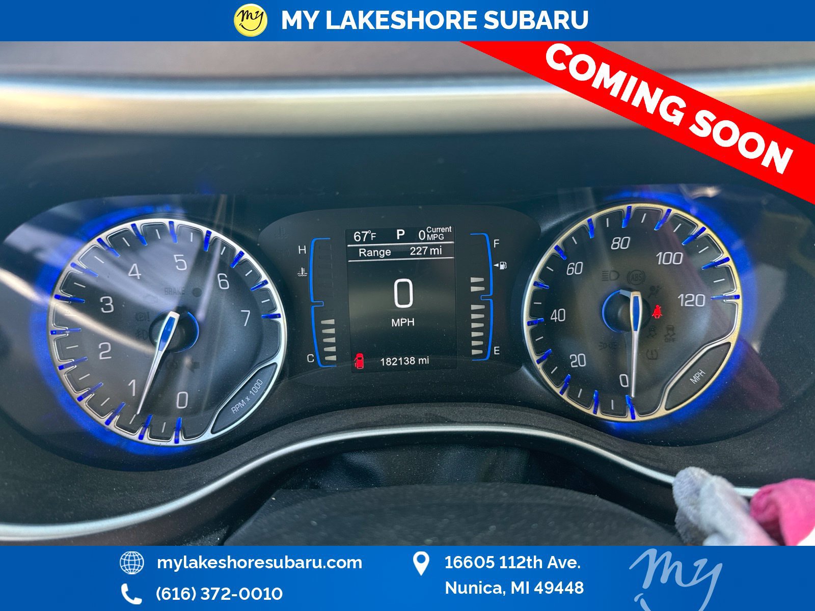 Used 2017 Chrysler Pacifica Touring-L FWD image 12