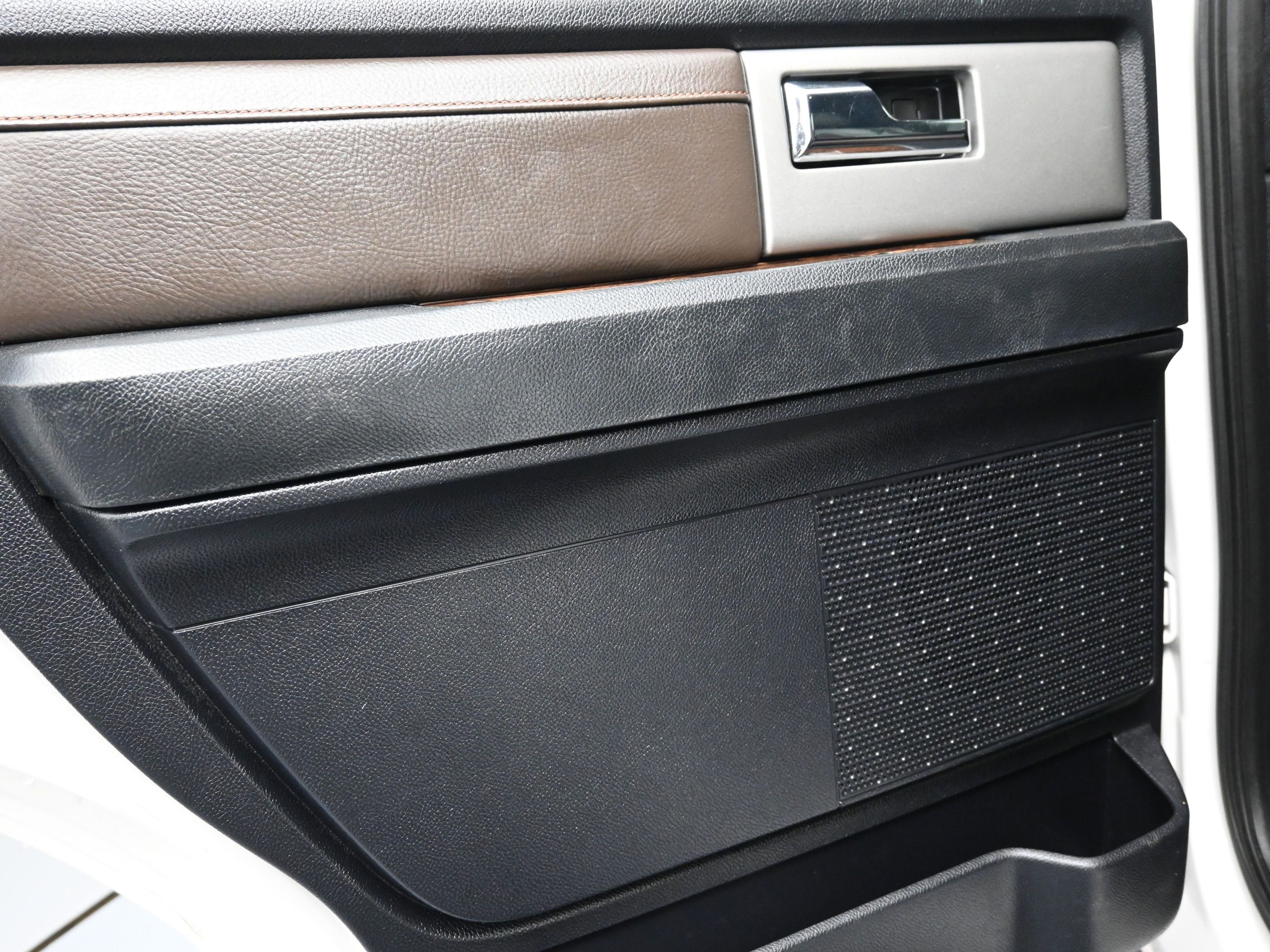 Used 2016 Ford Expedition King Ranch image 17