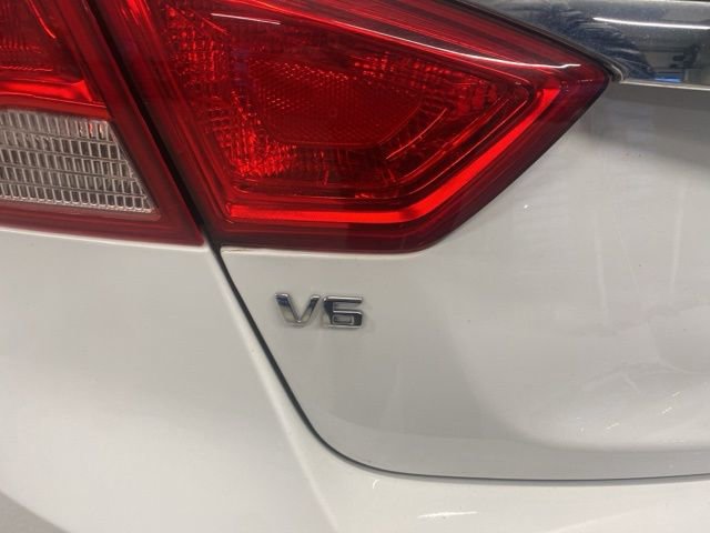 Used 2020 Chevrolet Impala LT w/ LT Convenience Package image 8