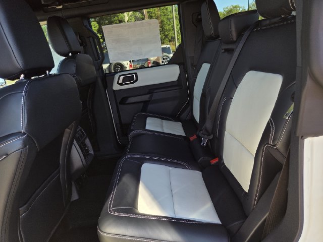 New 2026 Ford Bronco Outer Banks w/ Sasquatch Package AWD/4WD image 15