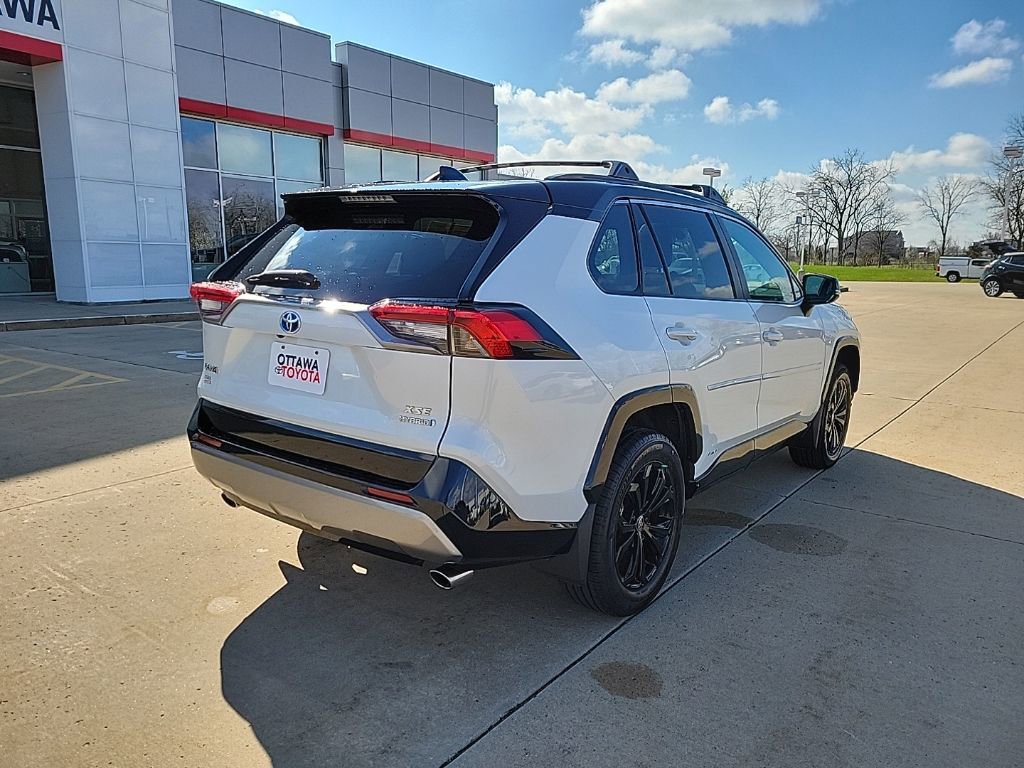 Used 2024 Toyota RAV4 XSE w/ Weather Package image 5
