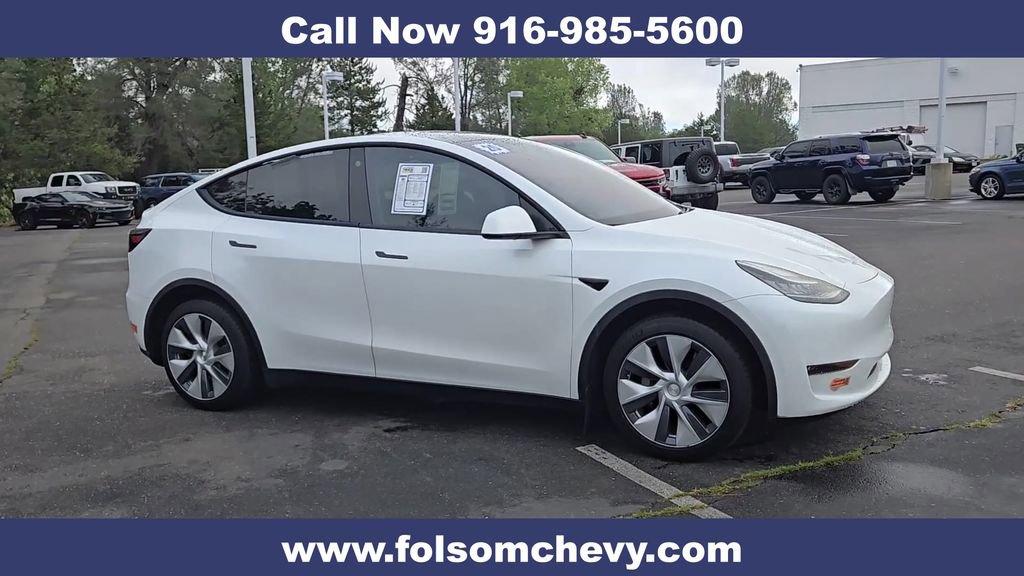 Used 2020 Tesla Model Y Long Range image 2