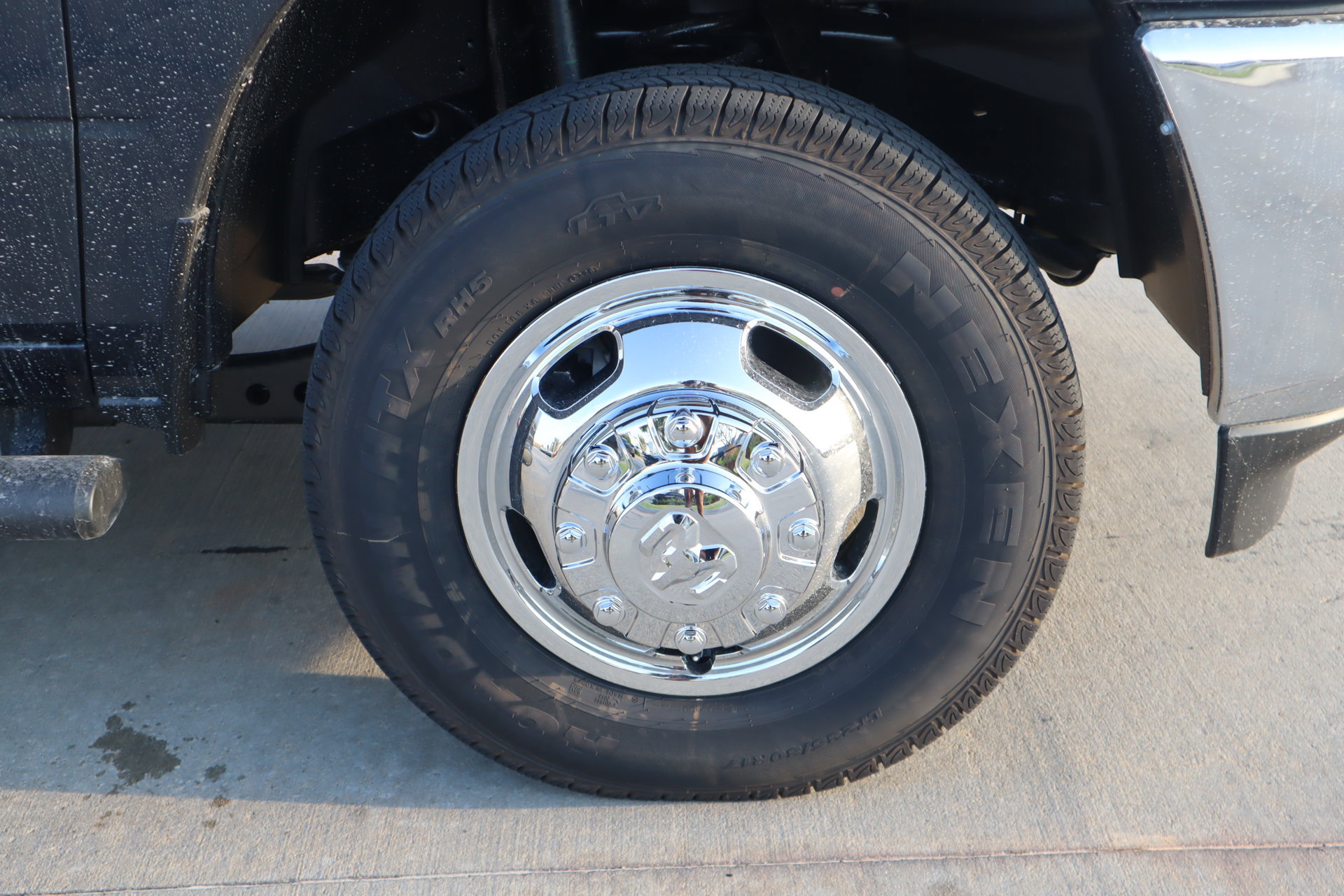 New 2027 RAM 3500 Tradesman AWD/4WD image 17