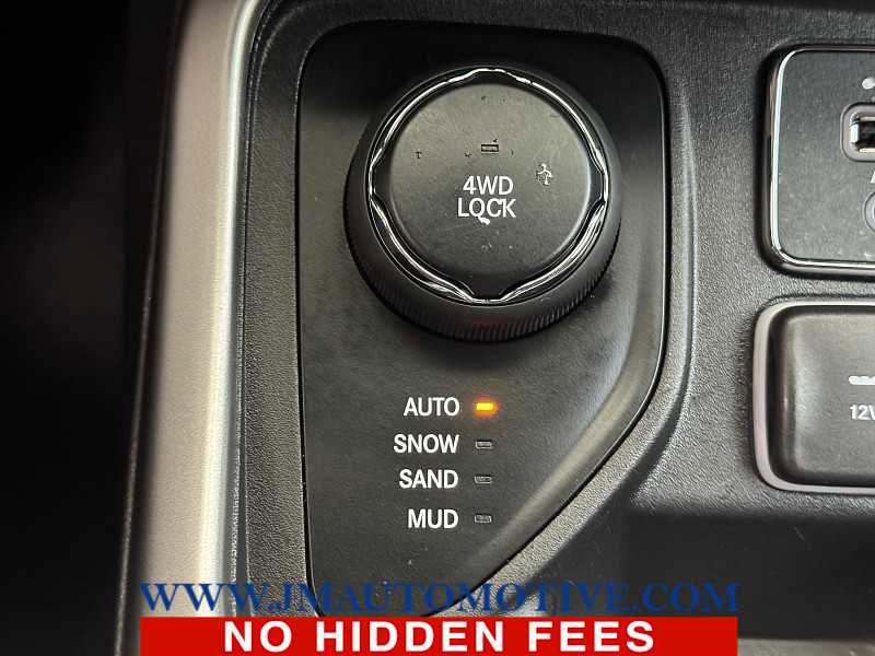 Used 2019 Jeep Compass Latitude w/ Popular Equipment Group image 39