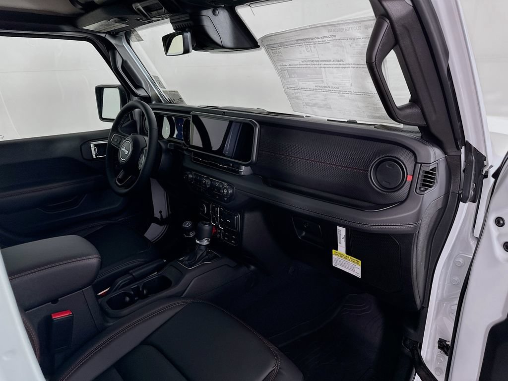 New 2026 Jeep Gladiator Rubicon w/ Technology Group AWD/4WD image 36