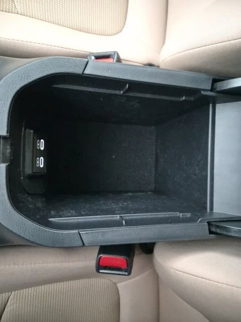 Used 2023 Toyota RAV4 LE image 31