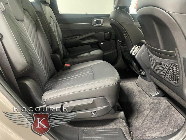 Used 2025 Kia Sorento SX Prestige image 22