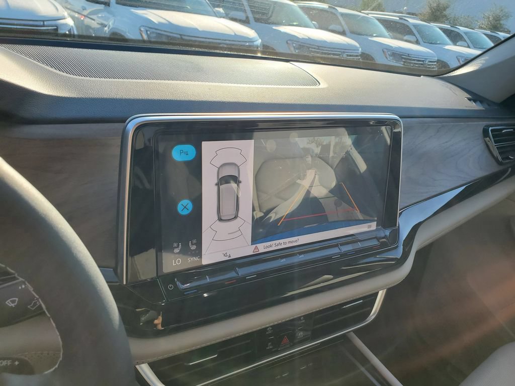 New 2026 Volkswagen Atlas SE FWD image 11